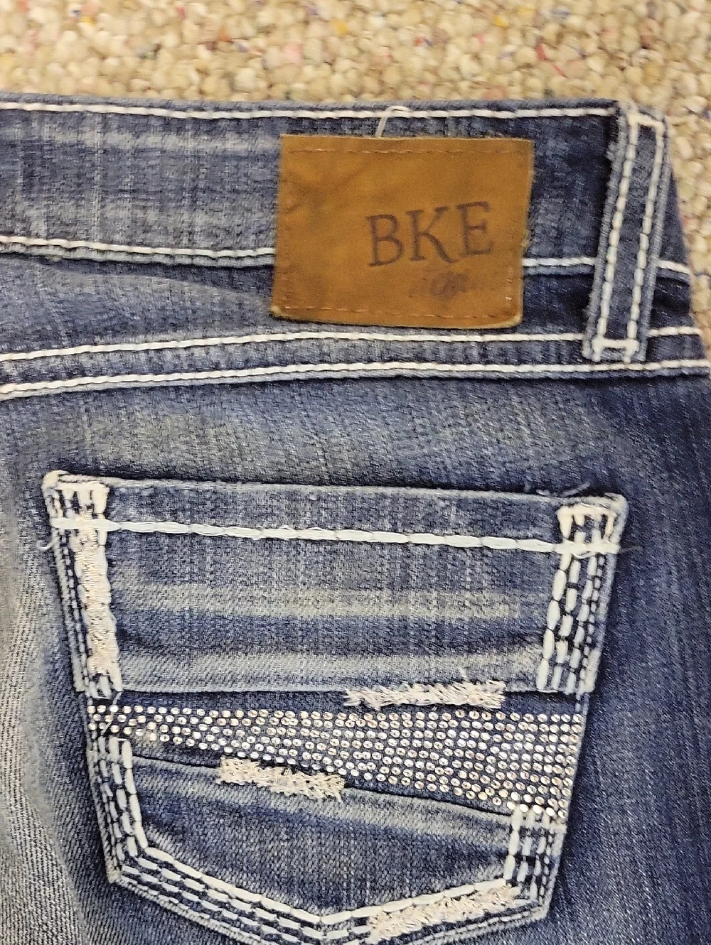 BKE Women's Dark Blue Distressed Denim Shorts Sabrina Sz 26 Bling Summer Cut Off - Picture 4 of 6